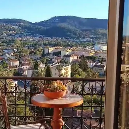 Les Iles D'or Apartamento *